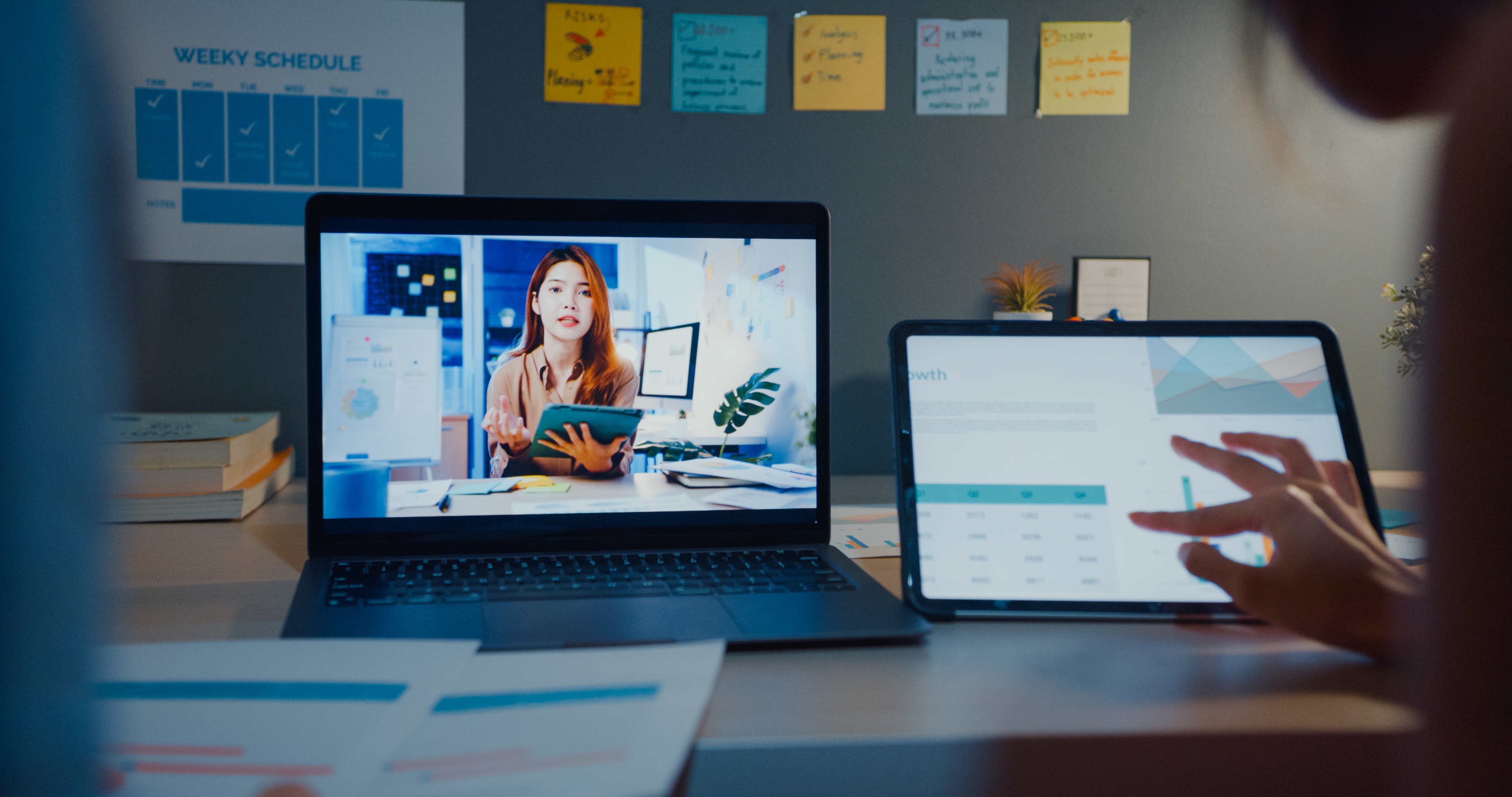 Videotutoriales y herramientas de banca digital.